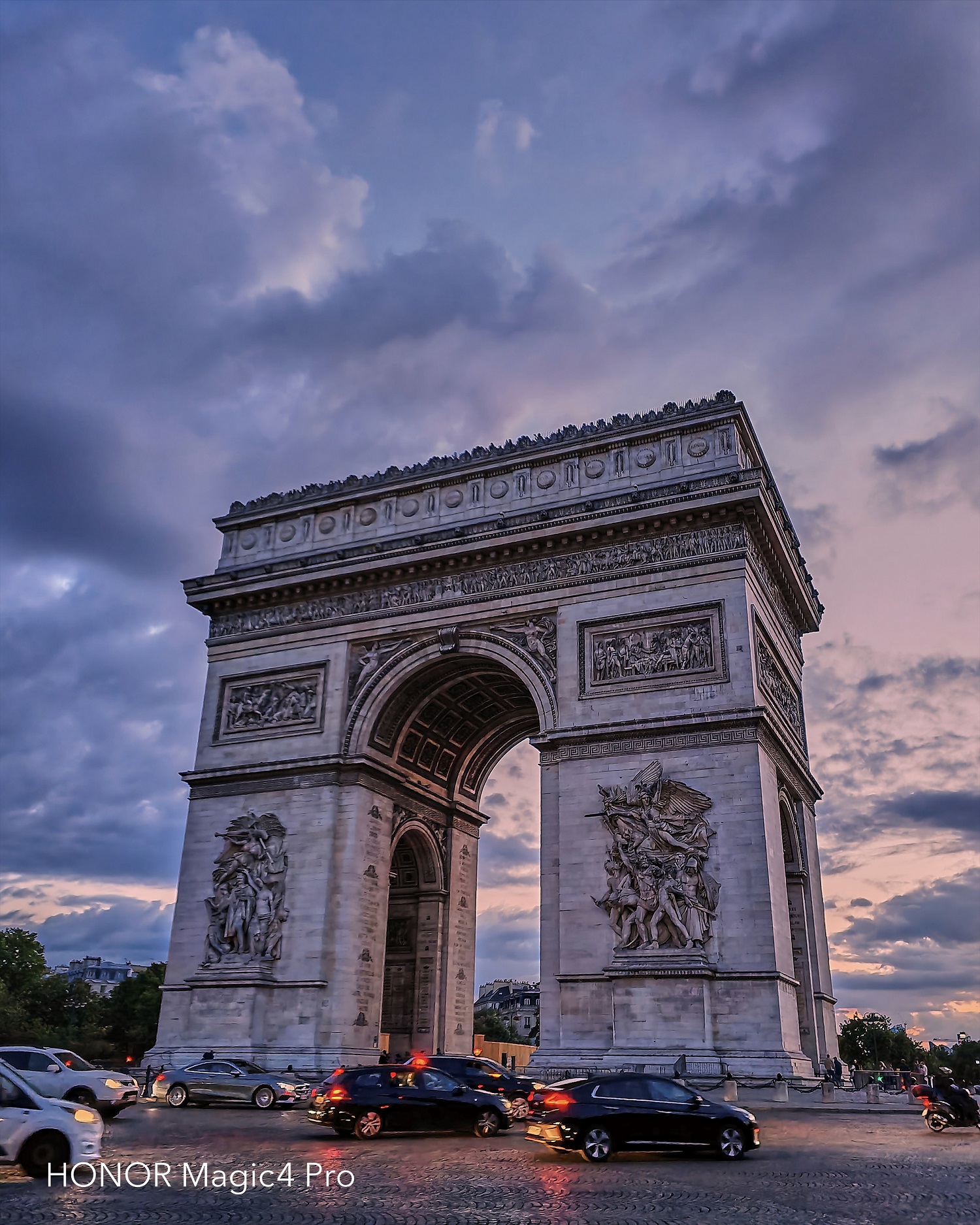 Pariz fotografisano HONOR Magic4 Pro telefonom