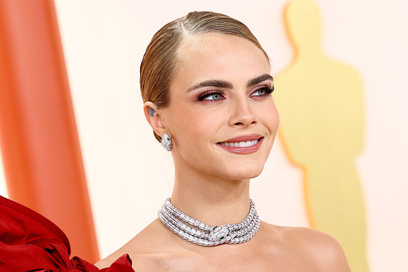 Talasasti bob Care Delevingne