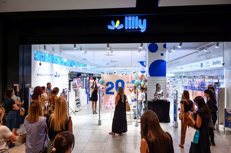 Lilly Drogerie zajedno sa potrošačima proslavljaju 20 godina poslovanja!