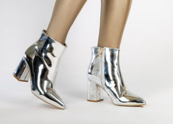 Koja obuća je u trendu za zimu 2023/24; srebrene cipele koje su u trendu za narednu zimu