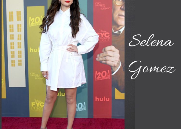 Selena Gomez, udobna džemper haljina kako se stilizuje