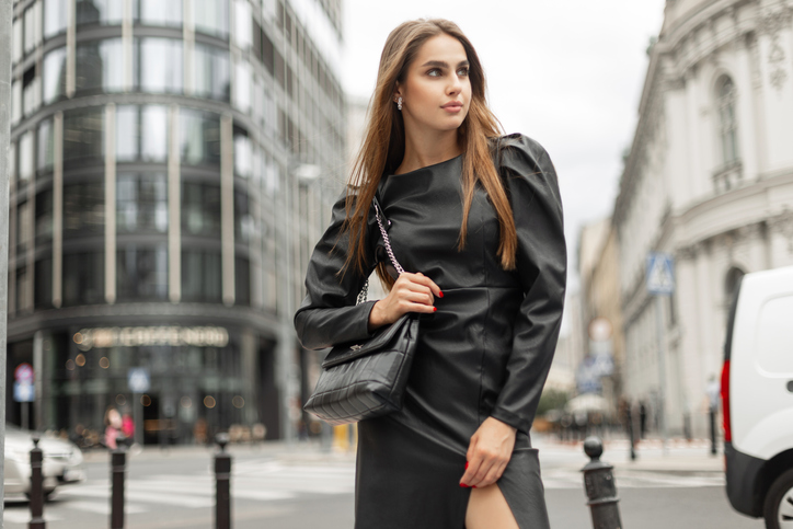Mala crna haljina: 10 najmodernijih modela za Novu godinu