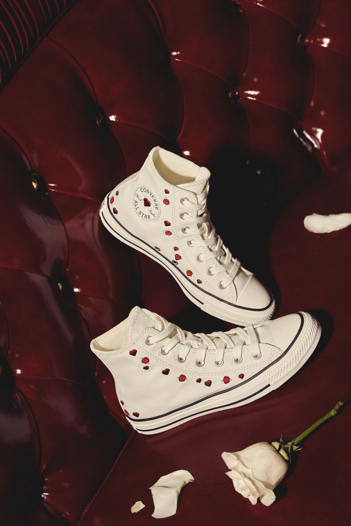 bele Converse patike iz nove kolekcije